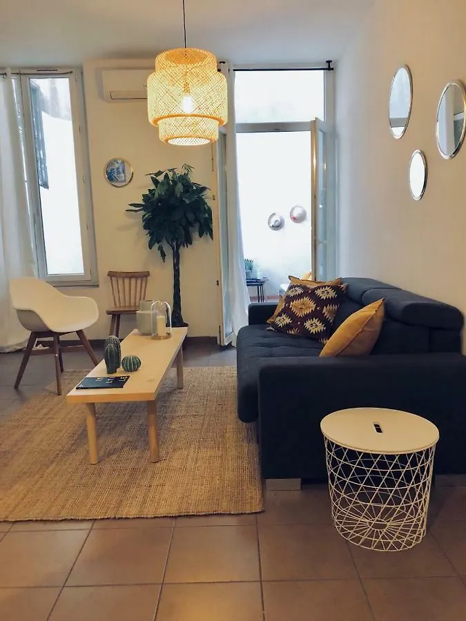 Le Studio Des Artistes Marseilles Appartement