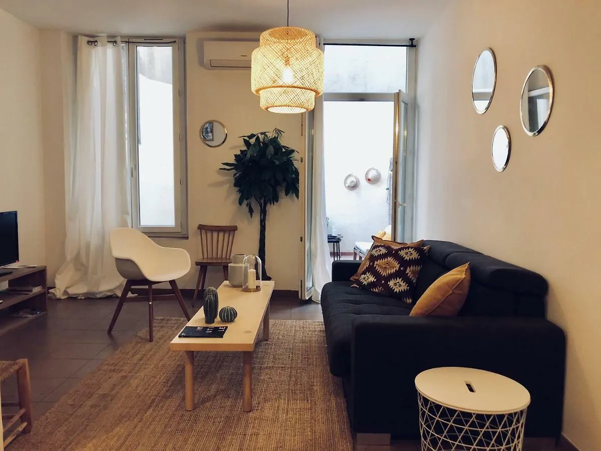 Le Studio des Artistes Marseille 0*,  France